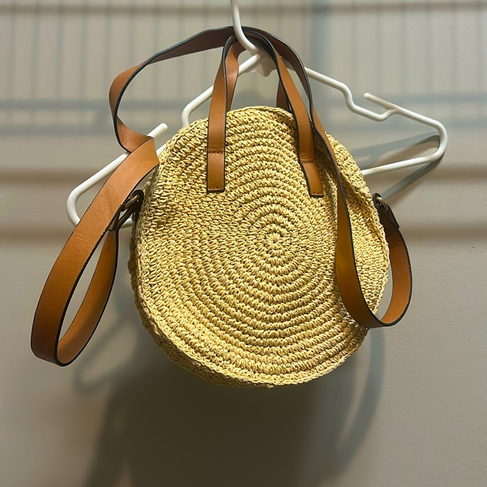 HM crochet bag